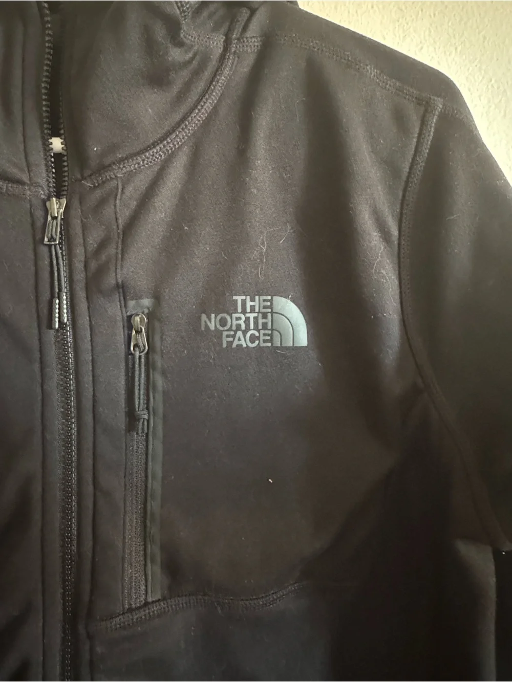 The North Face Men's Black Lightweight Hooded Jacket
